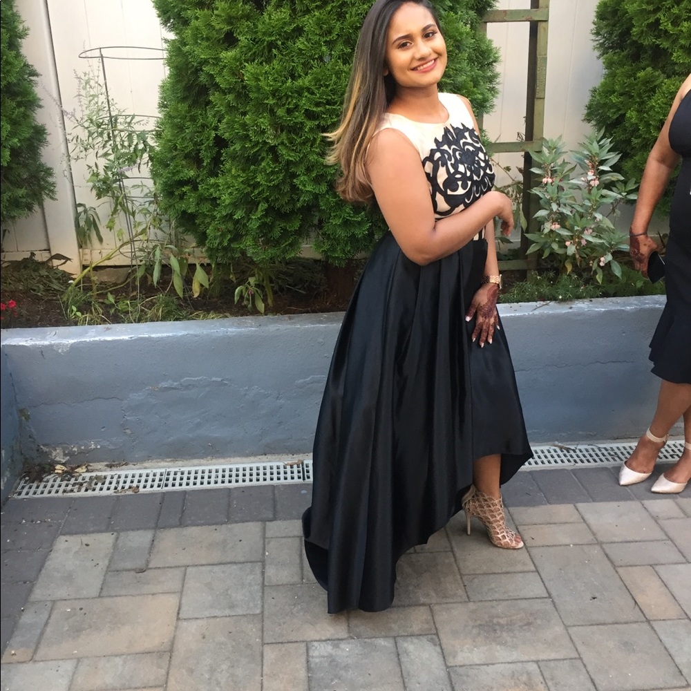 Dress size M